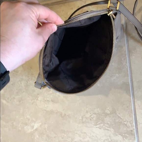 Marc By Marc Jacobs Tan & Gold Crossbody - Picture 3 of 7